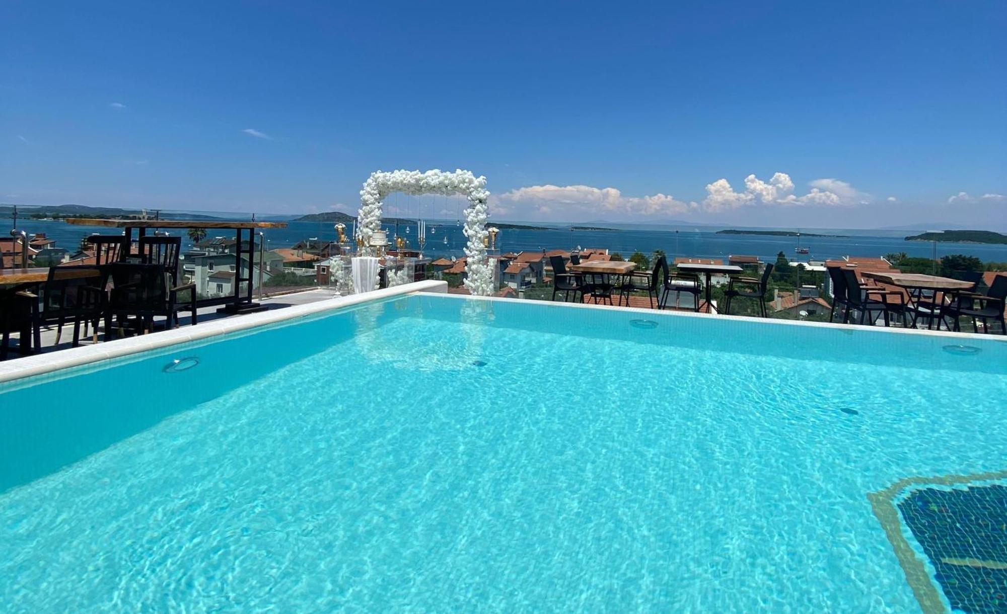 Ferush Boutique Hotel Urla Exterior photo